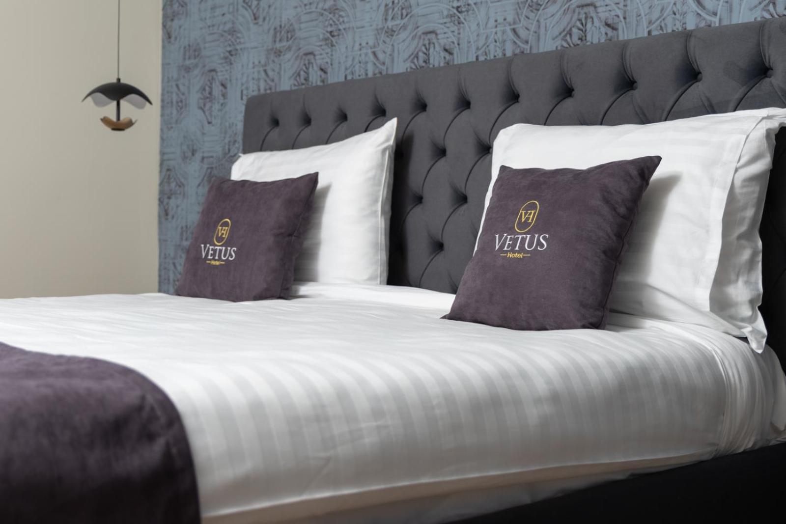Vetus Hotel Pristina Eksteriør bilde