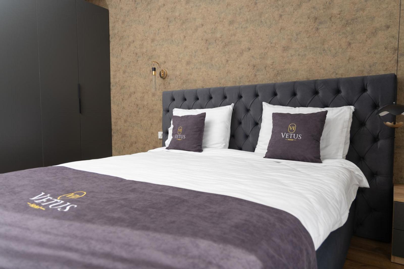 Vetus Hotel Pristina Eksteriør bilde