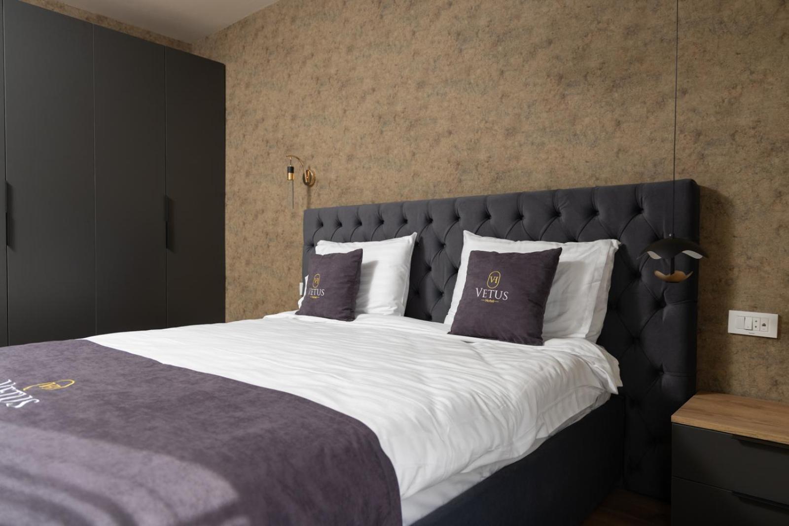Vetus Hotel Pristina Eksteriør bilde