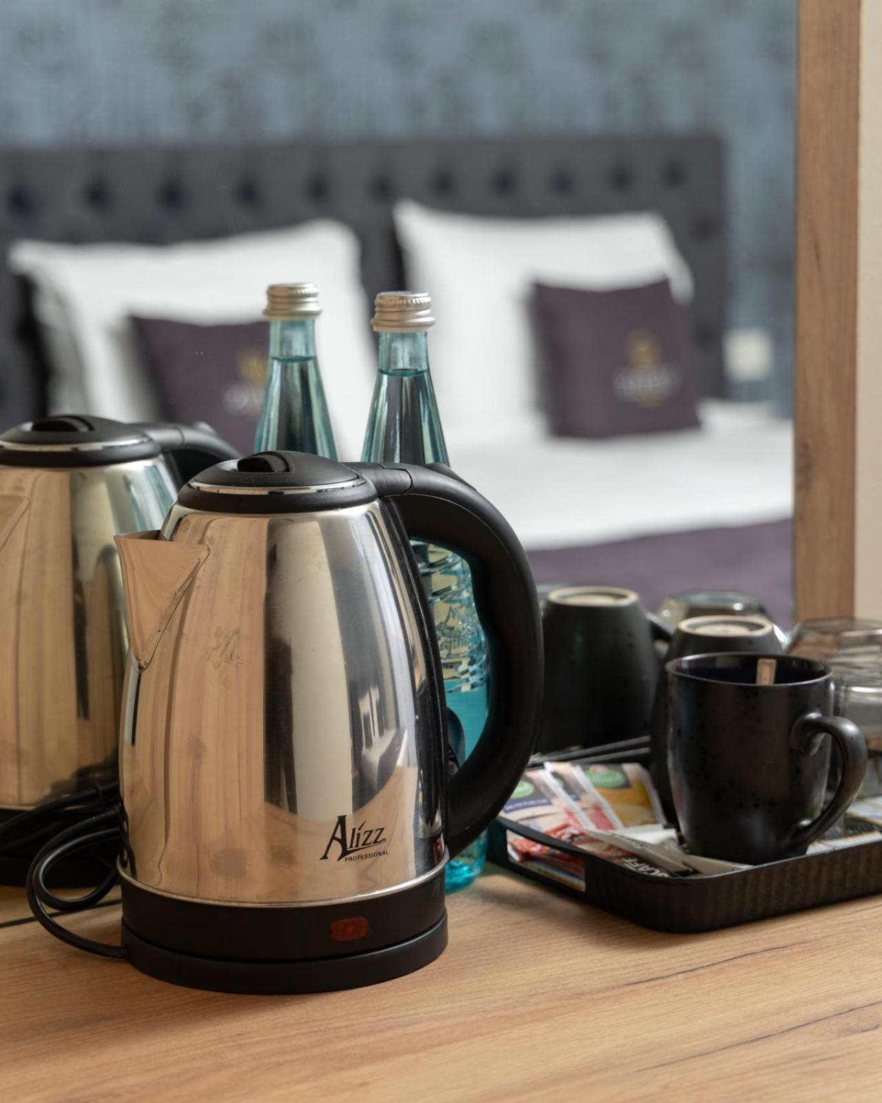 Vetus Hotel Pristina Eksteriør bilde