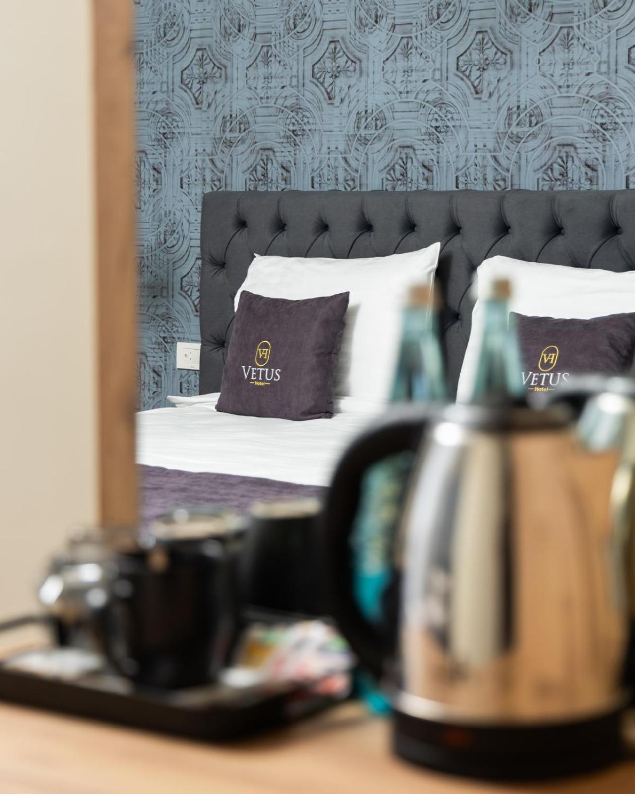 Vetus Hotel Pristina Eksteriør bilde