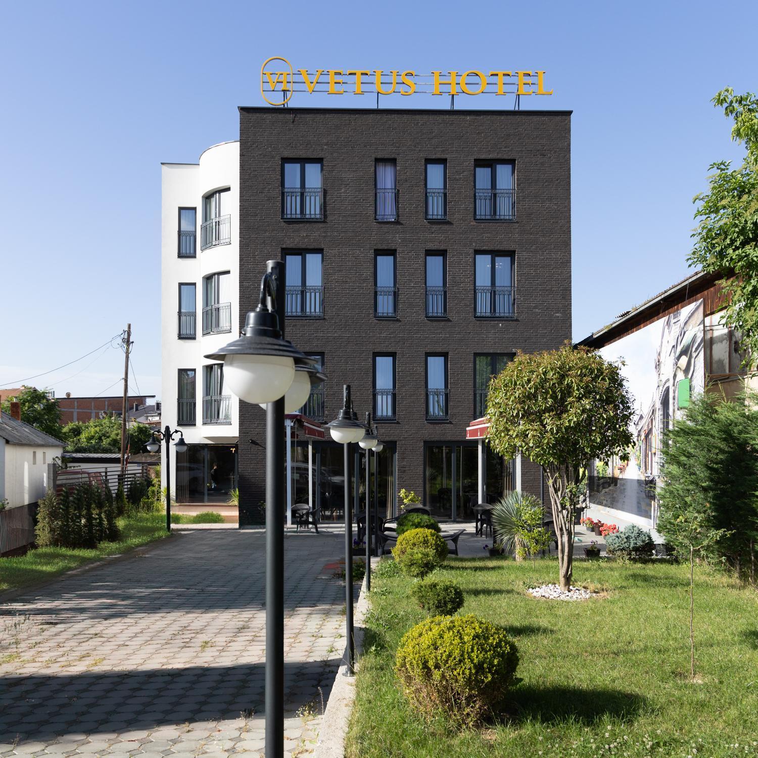 Vetus Hotel Pristina Eksteriør bilde